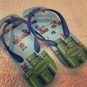 Boys havaianas.